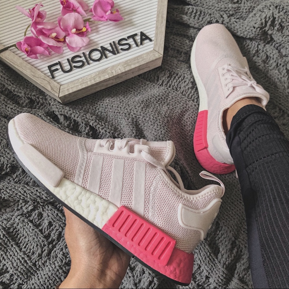 Sold‼️🍭 Rare Adidas NMD R1 POP of Pink 7Y/8.5W - Picture 5 of 8